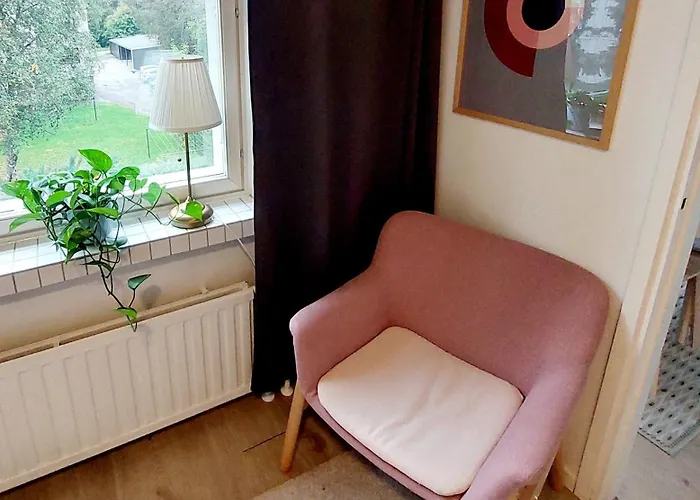 アパート Quiet - Easy Check-in, Free Parking & Wifi